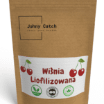 Opakowanie liofilizowanych wiśni Johny Catch – naturalna, chrupiąca przekąska bez dodatku cukru, 100% owoców.
