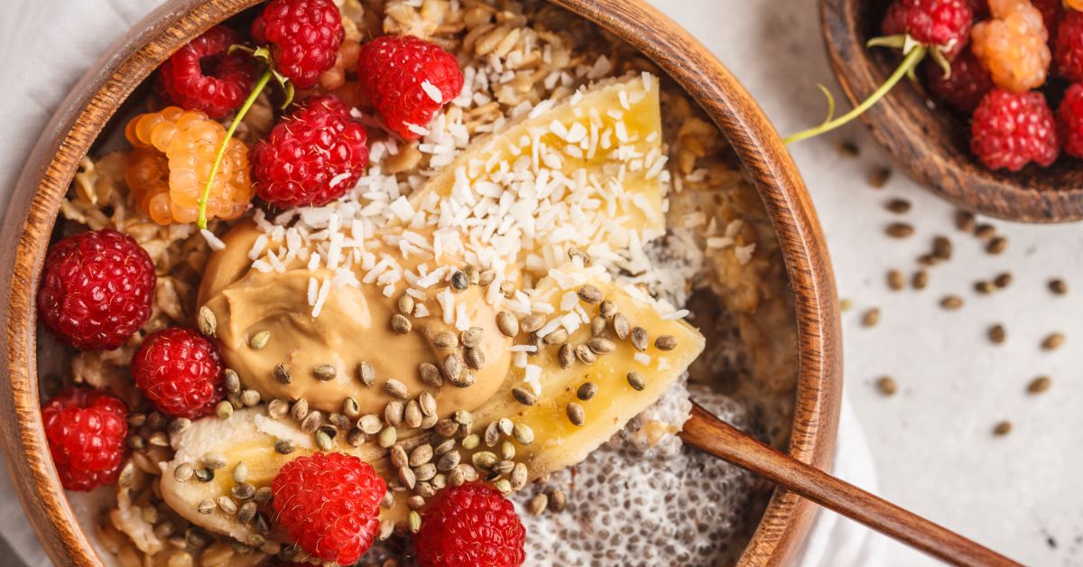 owsianka z liofilizowanymi owocami