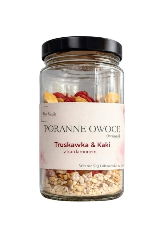 Szklany słoik z owsianką Poranne Owoce Truskawka i Kaki z kardamonem na białym tle – Johny Catch